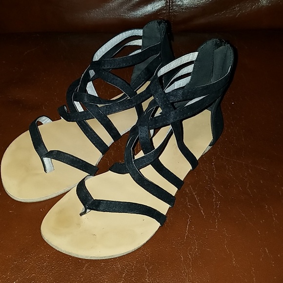 Shoes - Black strappy sandals (9)